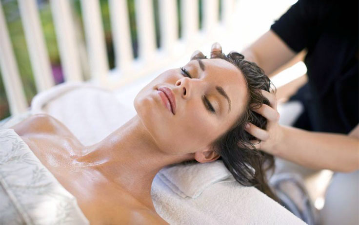 The Benefits of Scalp Massages for Hair Growth and Relaxation
