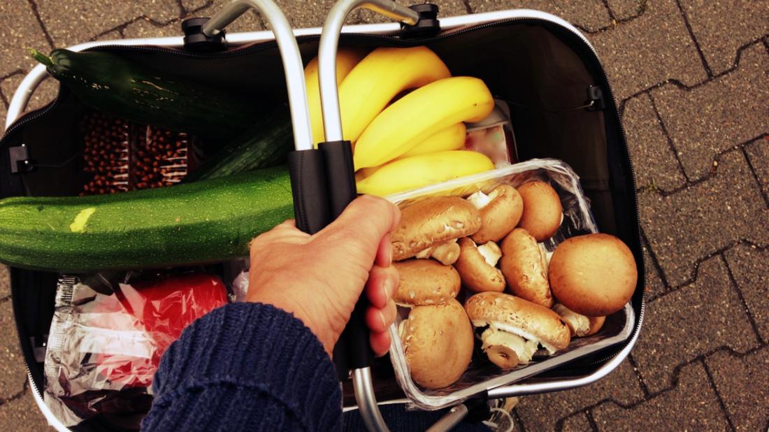 The Best Supplements for Promoting Hair Growth and Thickness